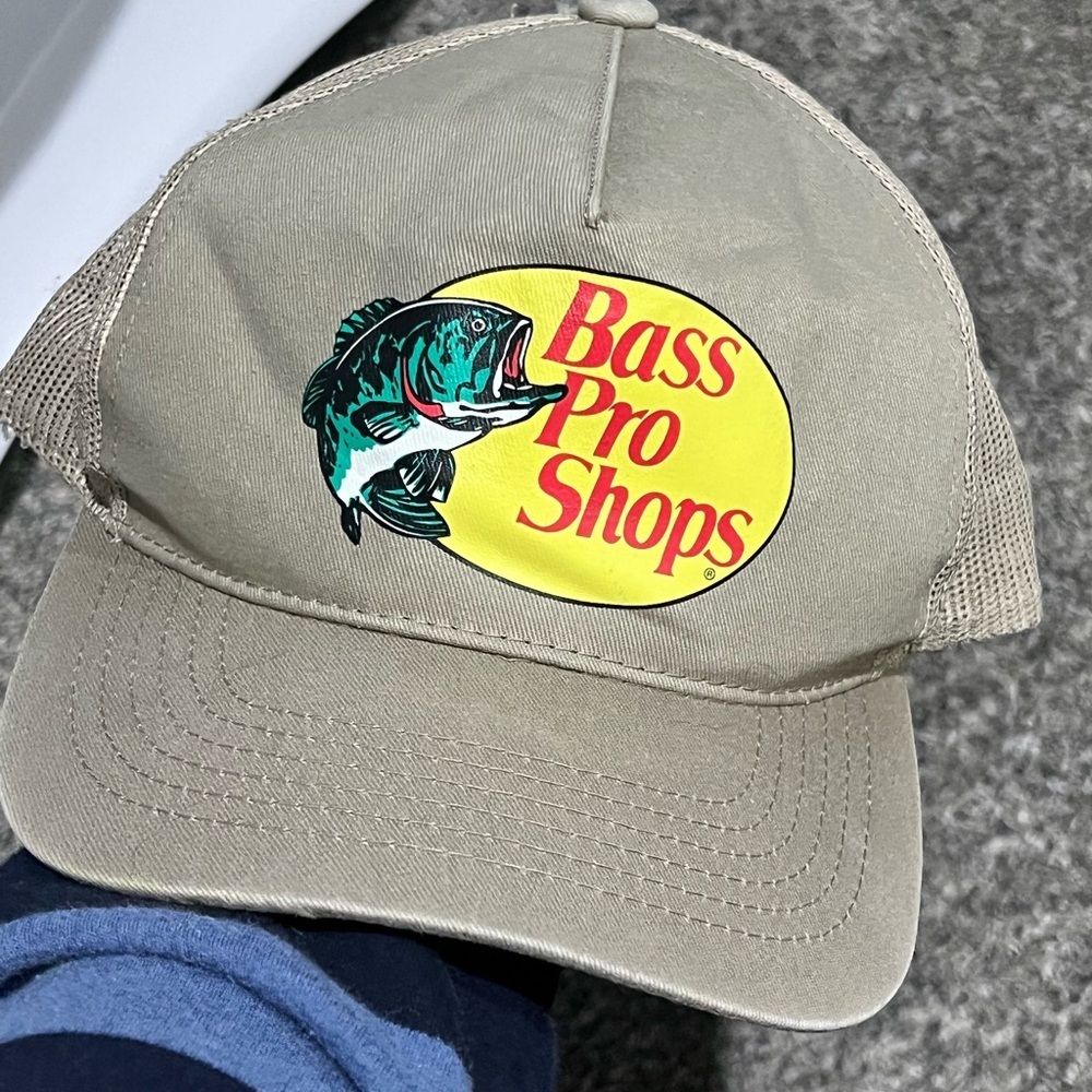 Bass Pro Shops Tan Largemouth Bass Logo